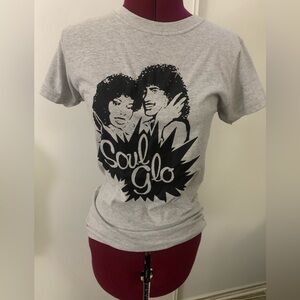 NWOT gray “Soul glo” short sleeved tee shirt w design. Sizes Med. S and L